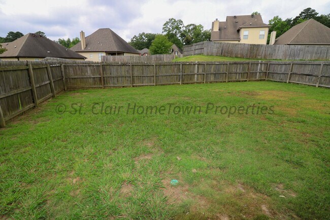 Building Photo - Large Family Home in Moody AL
