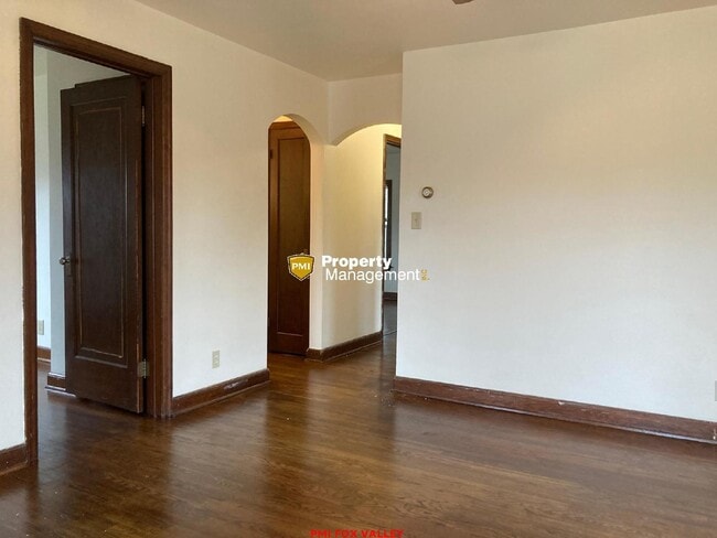 Building Photo - Cozy 2 Bed, 1 Bath Apartment in Appleton, ...