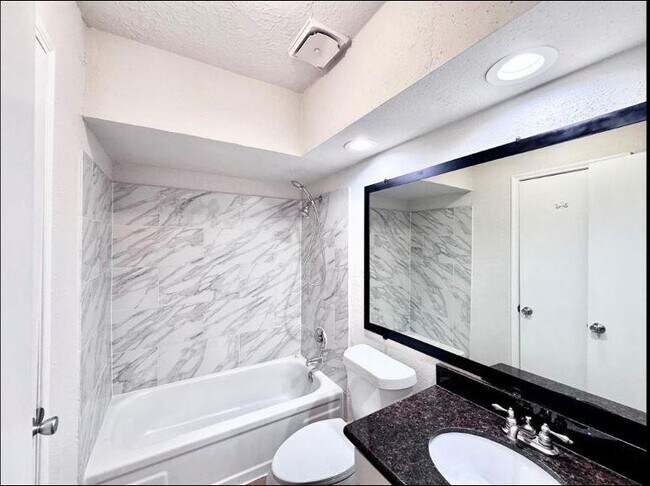 Building Photo - 9110 Gustine Ln