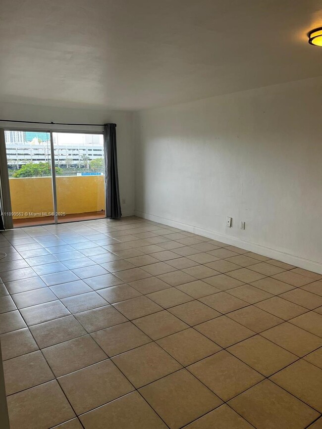 Building Photo - 7410 SW 82nd St