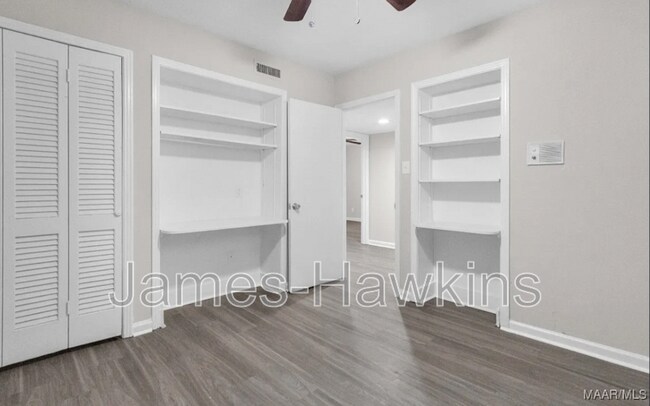 Building Photo - 3667 Willow Ln Dr