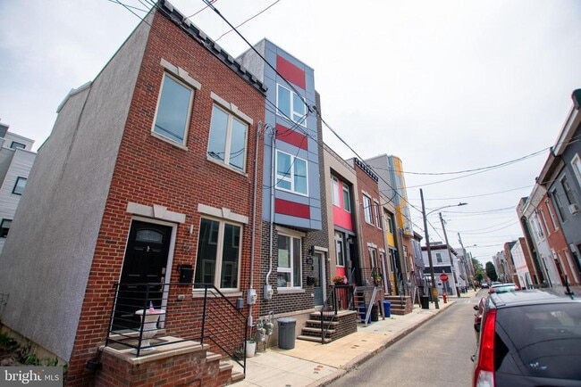 Building Photo - 1441 S Bouvier St