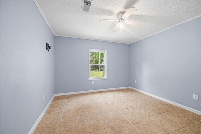 Building Photo - 20339 Pin Oak Loop