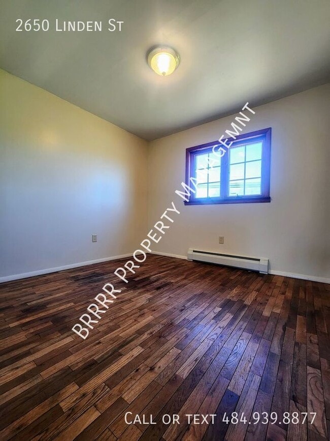 Building Photo - 2650 Linden St