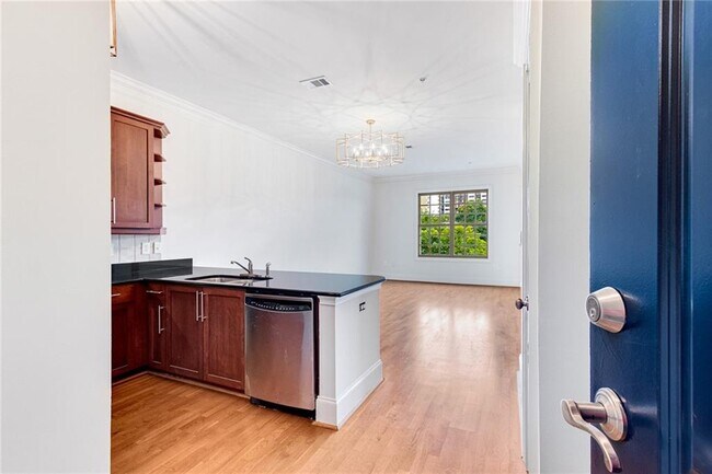 Building Photo - 1055 Piedmont Ave NE