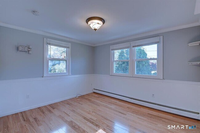Building Photo - 115 Heywood Dr