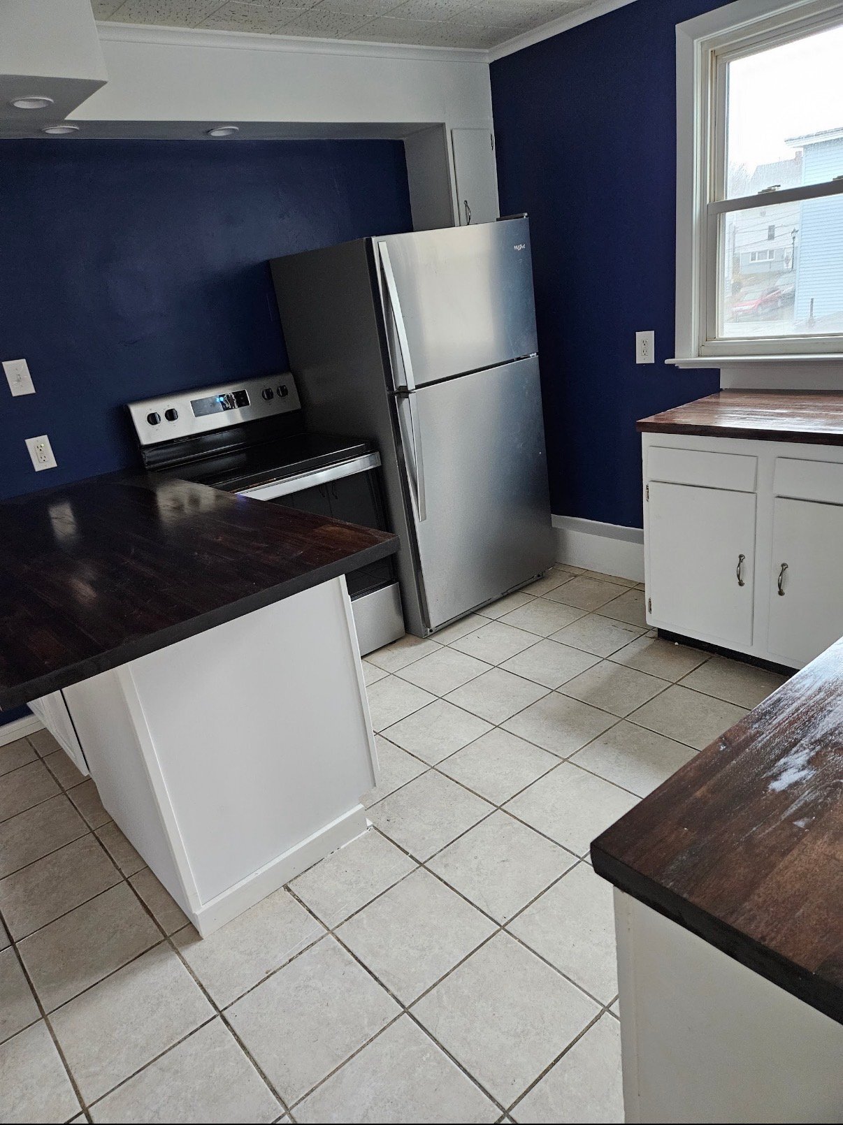 Building Photo - 37 3rd St