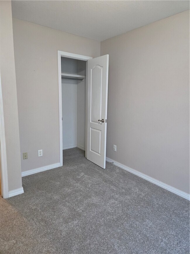 Building Photo - 2159 Kristy Ln