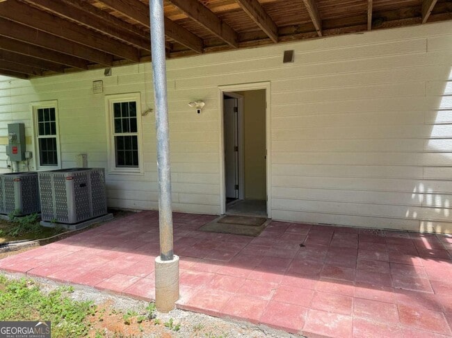 Building Photo - 2786 Brookcliff Landing NE