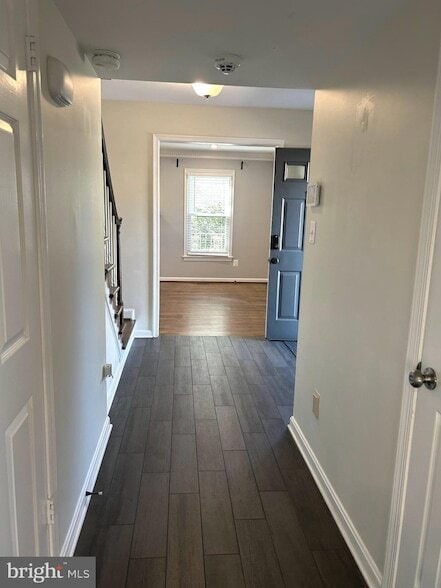 Building Photo - 4054 Norbeck Square Dr
