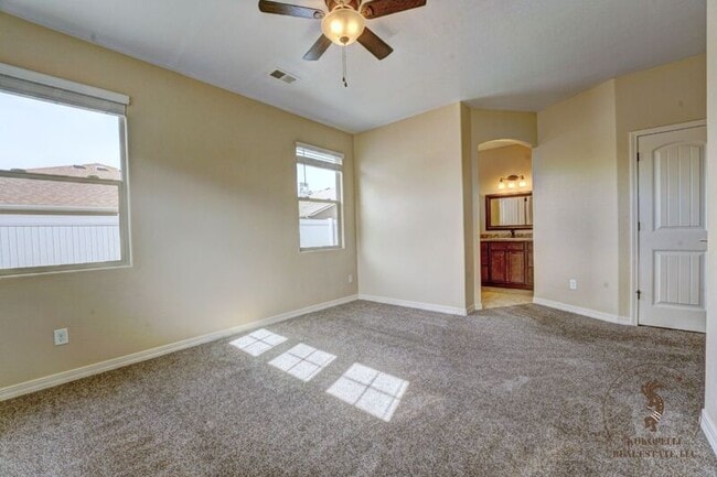 Building Photo - 429-29 1/2 29 1/2 Rd