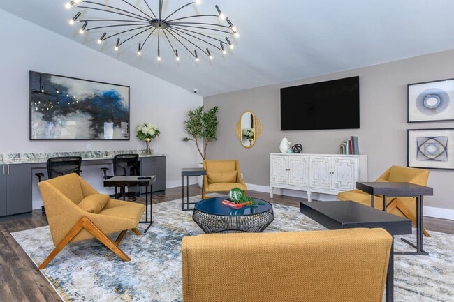 Building Photo - THE BLUFFS