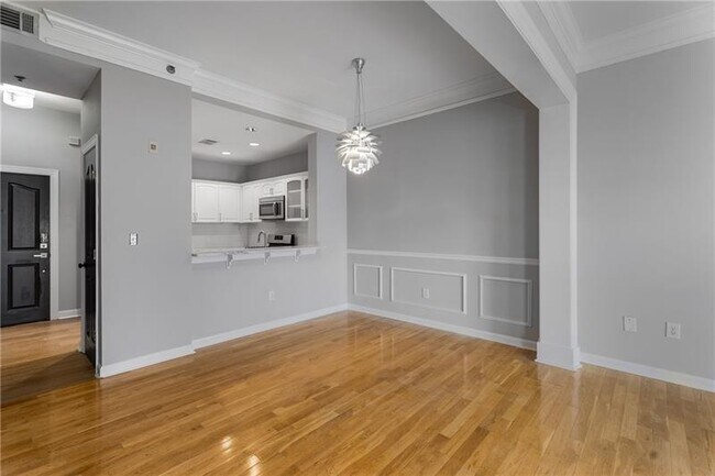 Building Photo - 850 Piedmont Ave NE