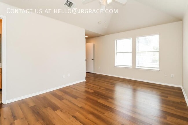 Building Photo - 136 Stewart Bend Ct
