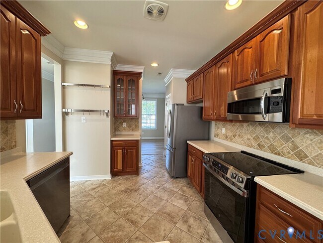 Building Photo - 940 Jamerson Ln