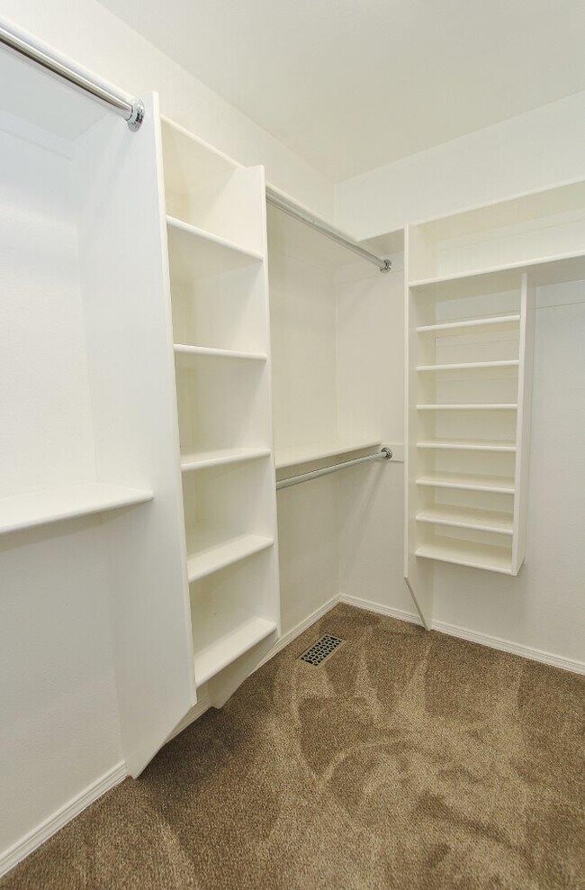 Building Photo - 2722 N Snow Goose Way