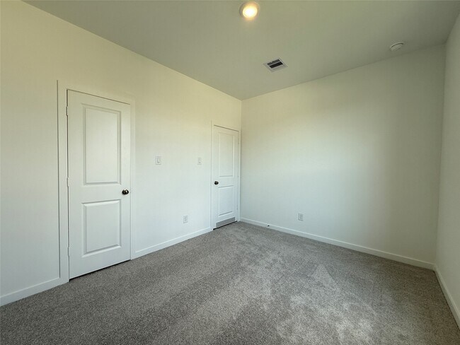 Building Photo - 16539 Mesquite Fld Dr
