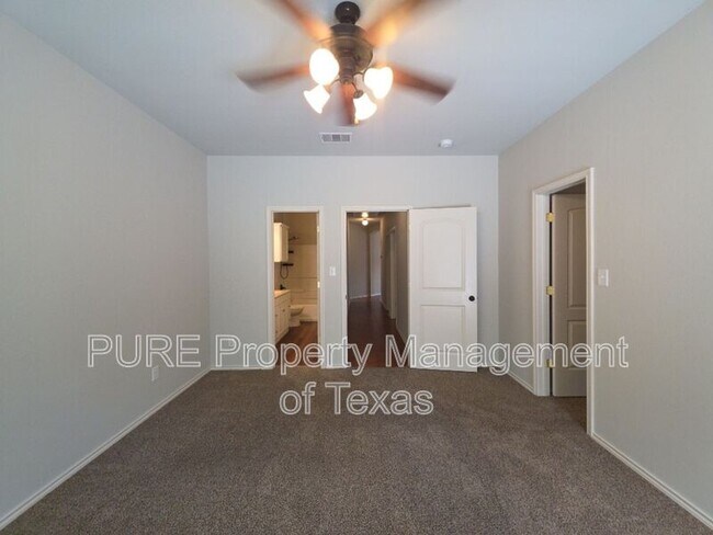 Building Photo - 1504 Muirfield Bend Dr
