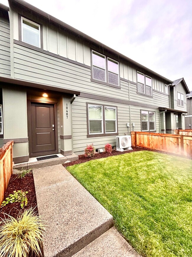 Building Photo - 10407 NE 119th Ave