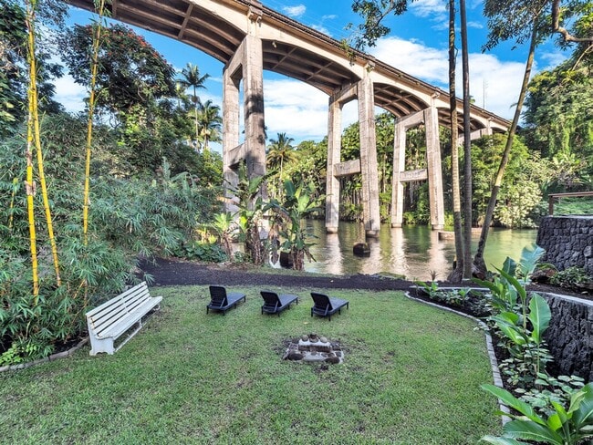 Building Photo - Oceanfront Estate: The Honolii Hale