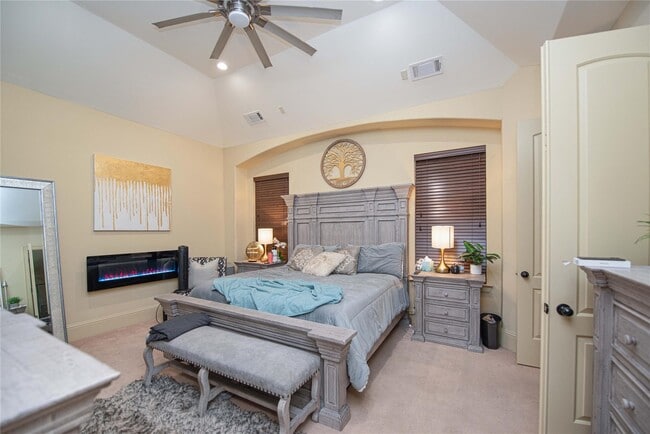 Building Photo - 1141 W 23rd St