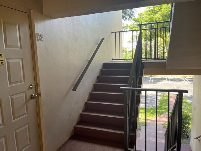 Building Photo - 203 Foxtail Dr