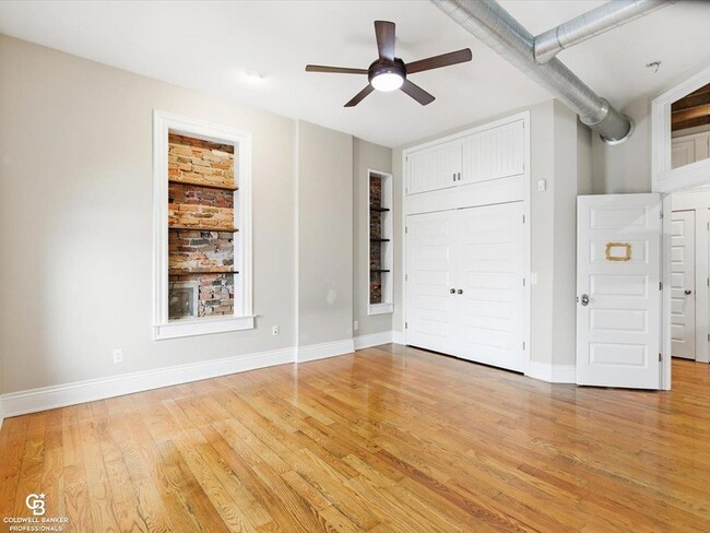 Building Photo - 804 Lapeer Avenue Unit B