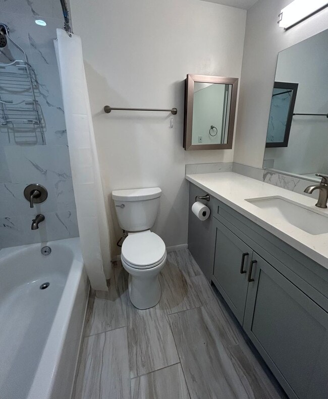 Building Photo - Available on 04/01/26, 785 sqft, 2 Bedroom, 1 Bathroom, 2 Assigned Parking in desirable Mililani