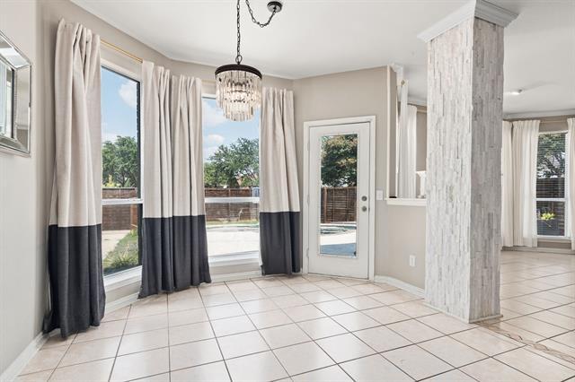 Building Photo - 5997 Sandhill Cir