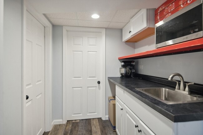 Building Photo - 15216 S Clover Ct