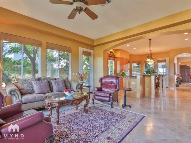 Building Photo - 2914 Carrillo Way