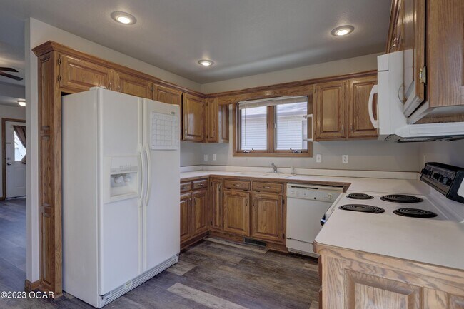 Building Photo - 119 W Briarbrook Ln
