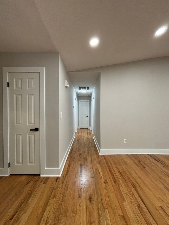 Building Photo - 414 Indian Trail