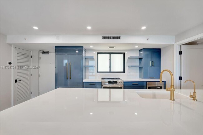 Building Photo - 300 Ocean Trail Way