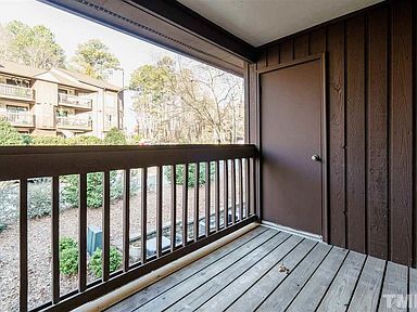 Deck and Storage - 622 New Kent Plz