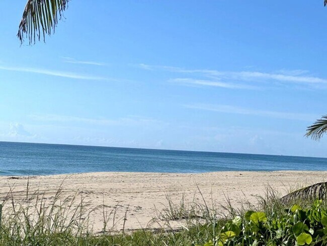 Building Photo - 6130 Ridge Ln