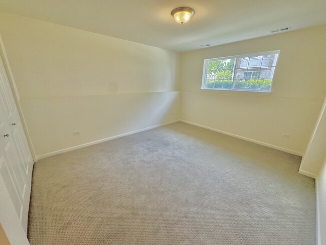 Building Photo - 4431 Monroe Ct