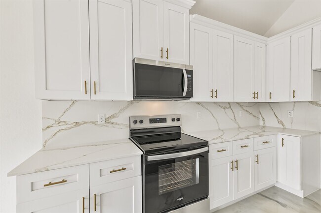 Building Photo - 16922 W Forrestal