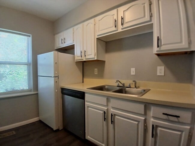 Building Photo - 2727CAMPBELL