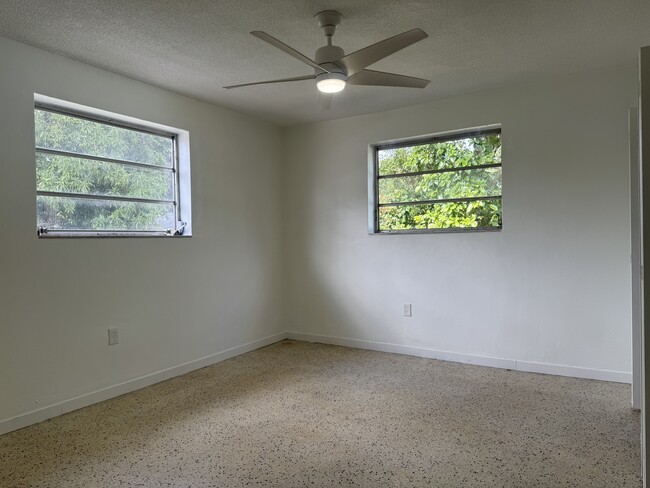 Master Bedroom - 2477 SW 16th St