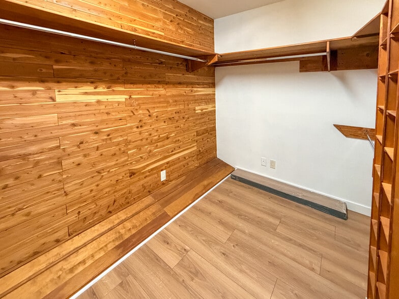 Building Photo - 5516 Ethel Ave