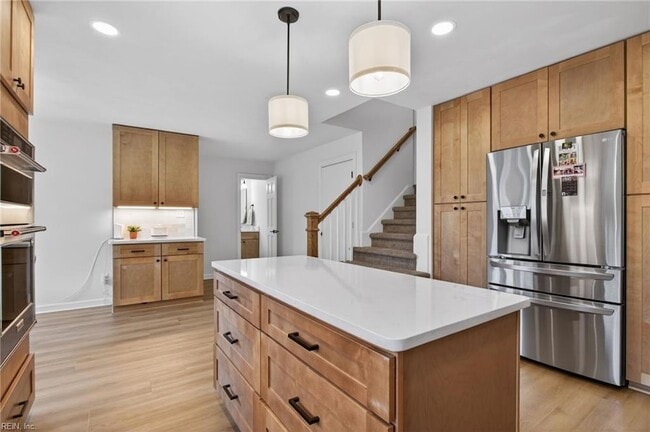 Building Photo - 7125 Grayfalcon Dr