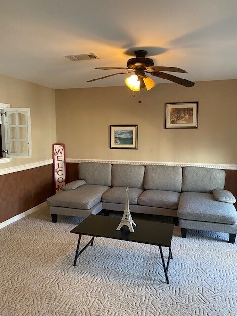 Building Photo - 46416 Springwood Ct