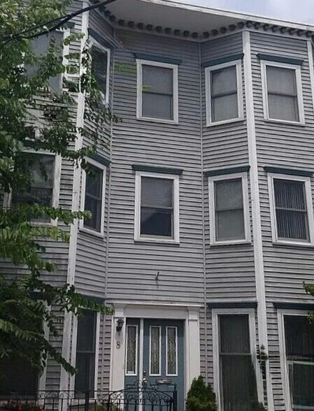 Building Photo - 8 Roseclair St