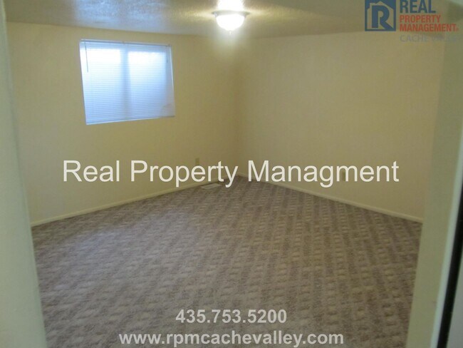 Building Photo - 179-181 N 300 W