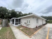 Building Photo - 3147 Bloomingdale Villas Ct