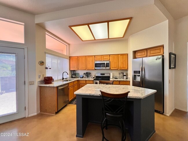 Building Photo - 14248 N Cirrus Hill Dr