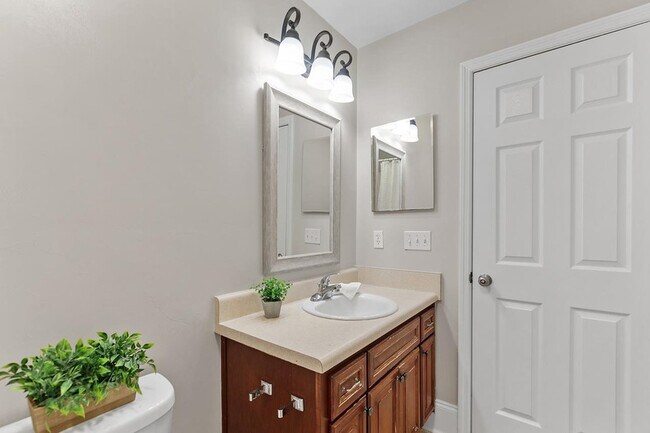 Building Photo - 2602 Fenwood Ct
