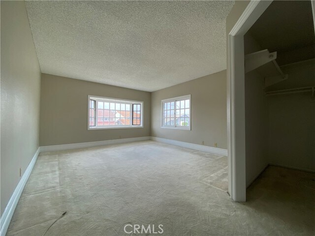 Building Photo - 9116 McBride River Ave