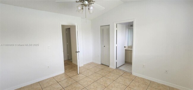Building Photo - 8545 SW 152nd Ave